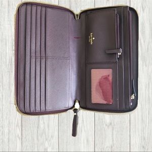 ♠️ Kate Spade Laurel Way Talla Travel Wallet